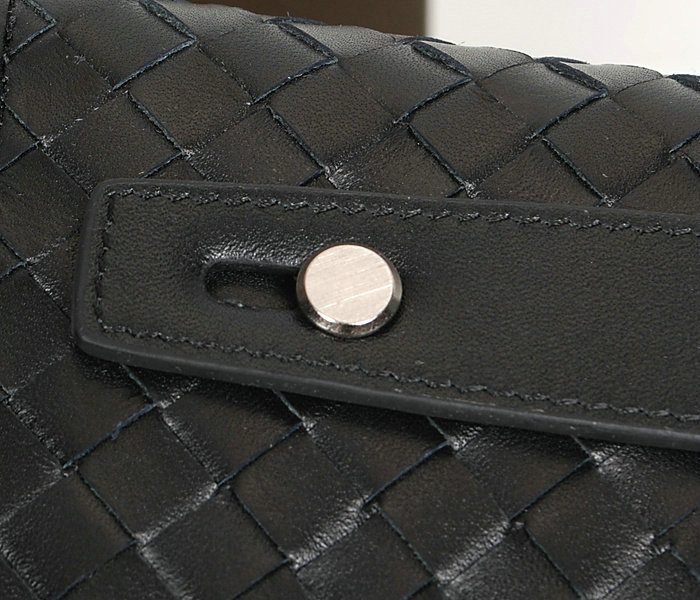 Bottega Veneta intrecciato leather clutch BV8006 black